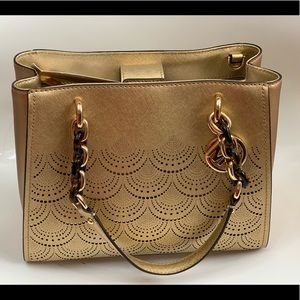 Michael kors bag in gold